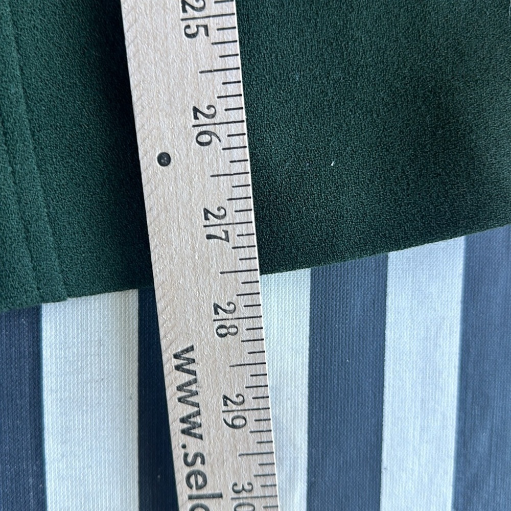 ICE CUBE by MICHAEL suit size 8 Hunter green 100% Wool and lined skirt & jacket - Picture 9 of 12
